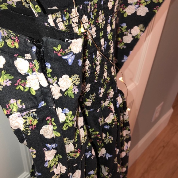 CUTE FLORAL MINI DRESS - Picture 3 of 4